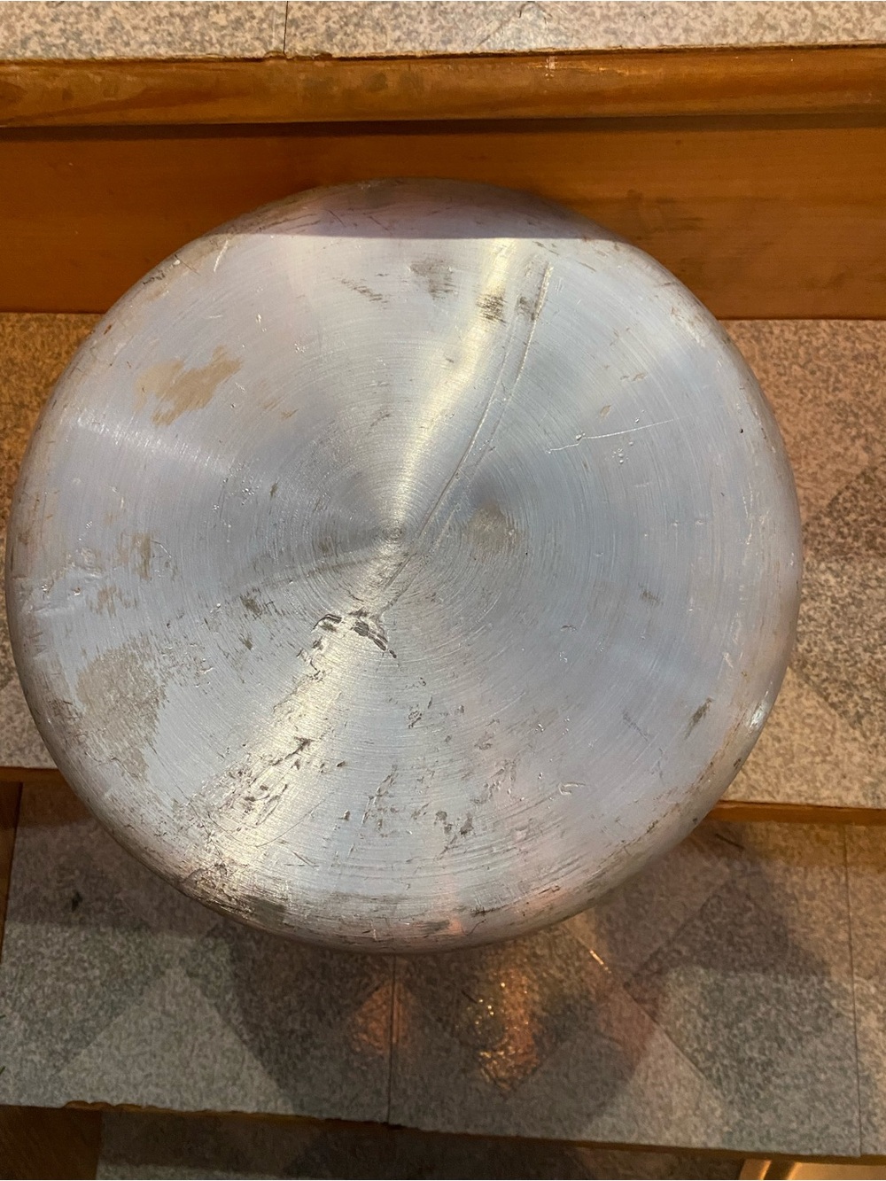 Heavy-Duty Silver Aluminum cooking pan - Picture 3 of 6